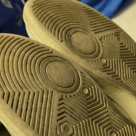 Reebok White and Green Sneakers - Picture 7 of 8